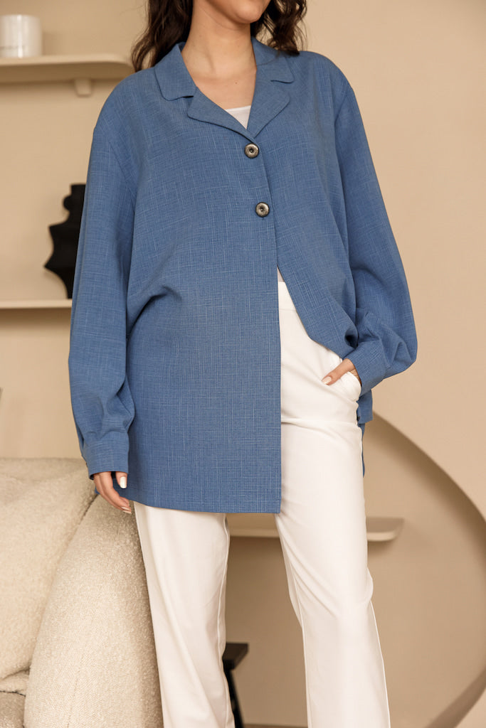 Oversized blue blouse